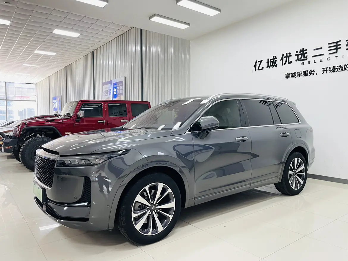 Li ONE (Ideal ONE)  из Китая