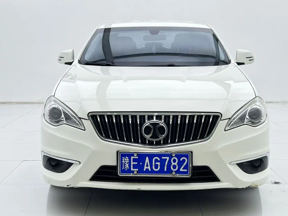 BAIC Saab D70  из Китая