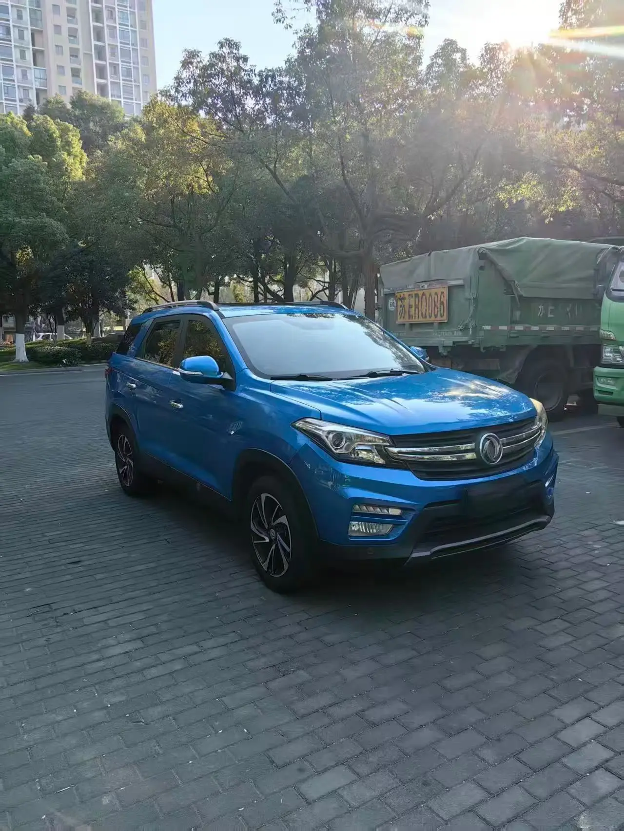 Dongfeng Scenery S560  из Китая
