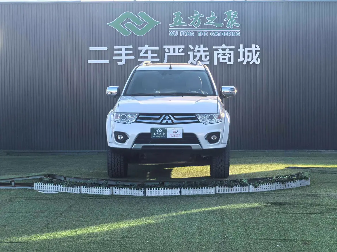 Mitsubishi Pajero Jinchang  из Китая
