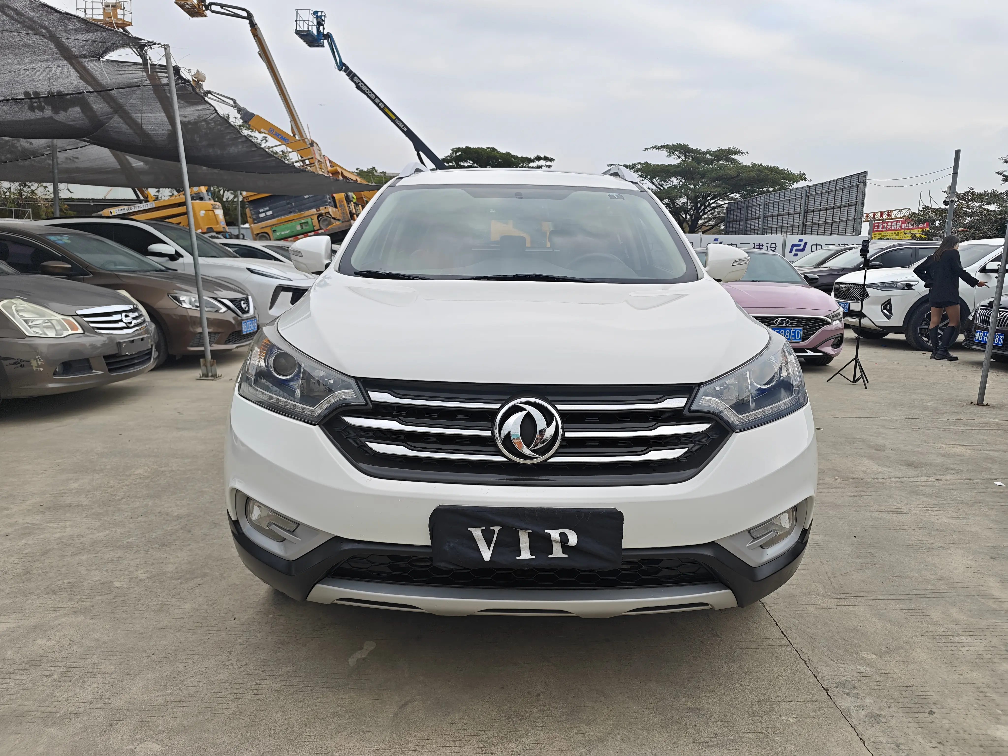 Dongfeng Fengshen AX7  из Китая