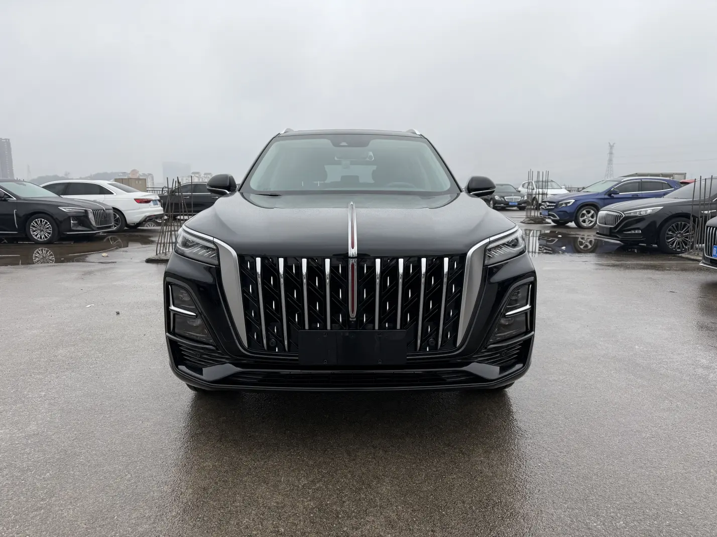 Hongqi HS5  из Китая