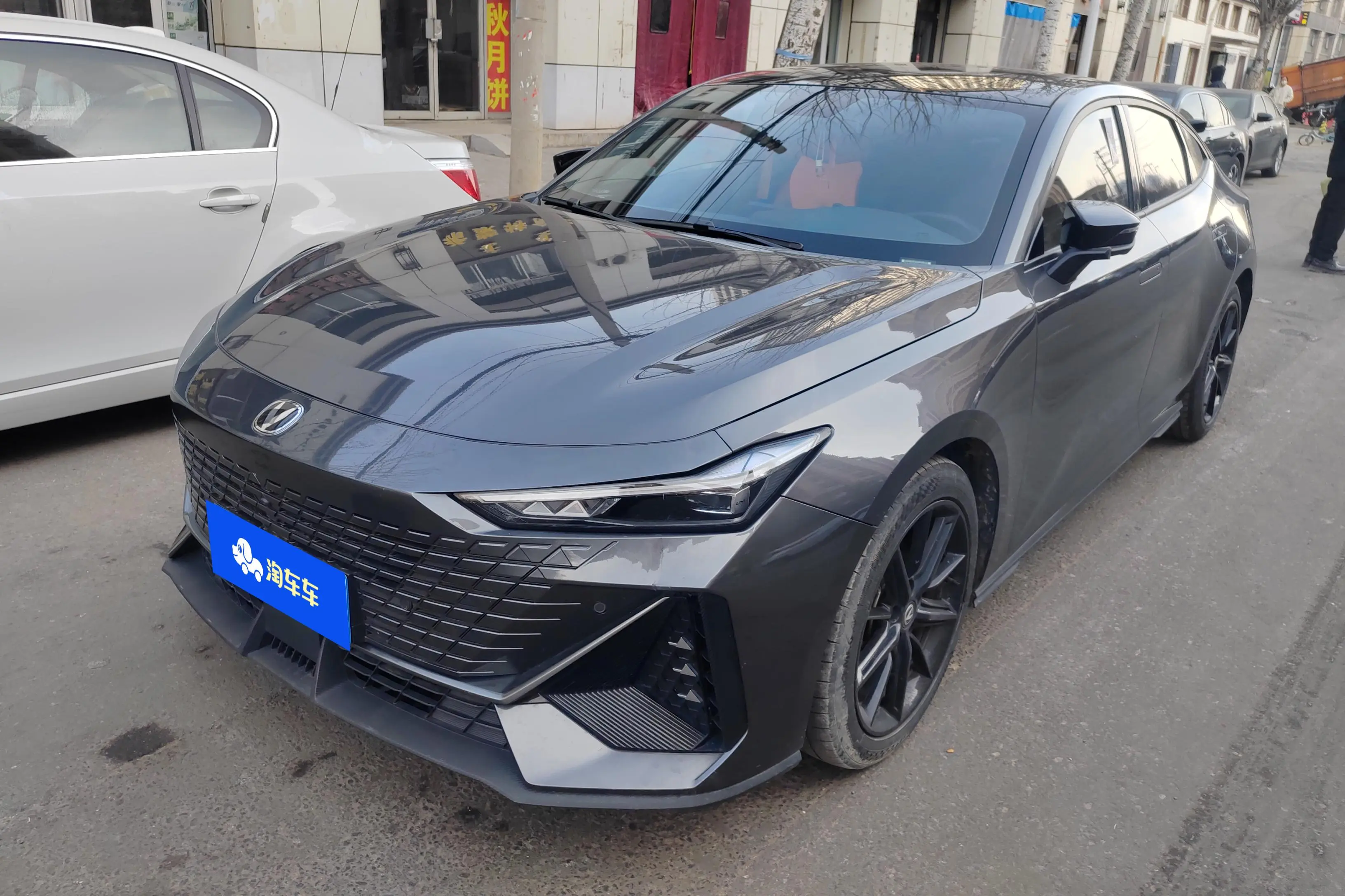 Changan UNI-V  из Китая