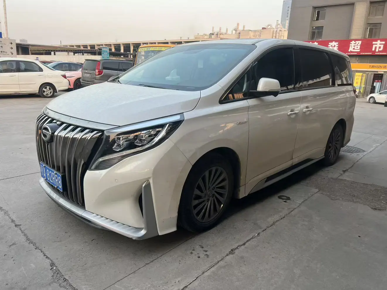 GAC Trumpchi M8  из Китая