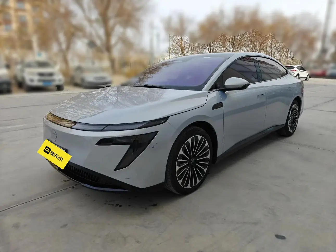 Nissan N7  из Китая