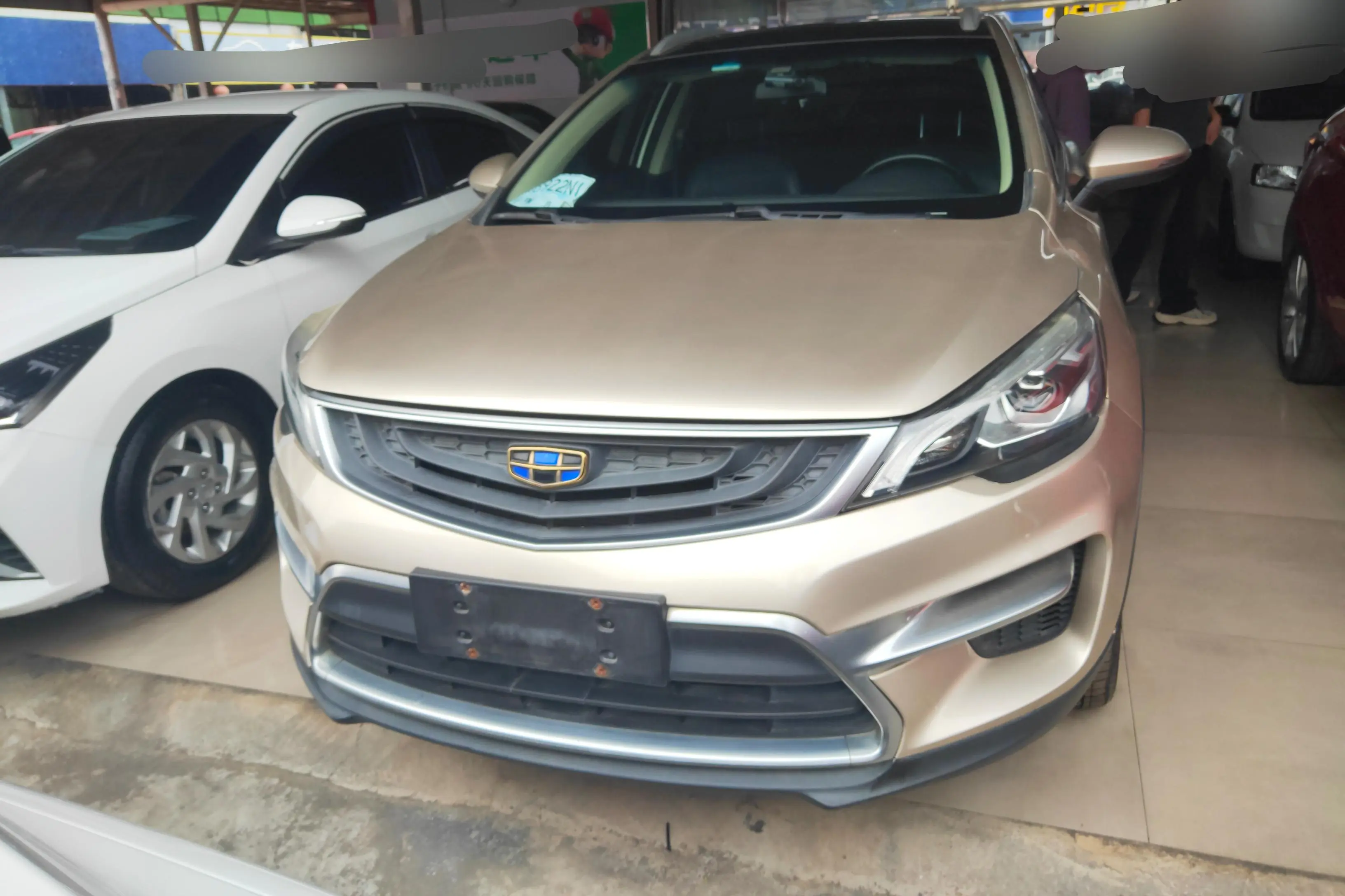 Geely Emgrand GS  из Китая