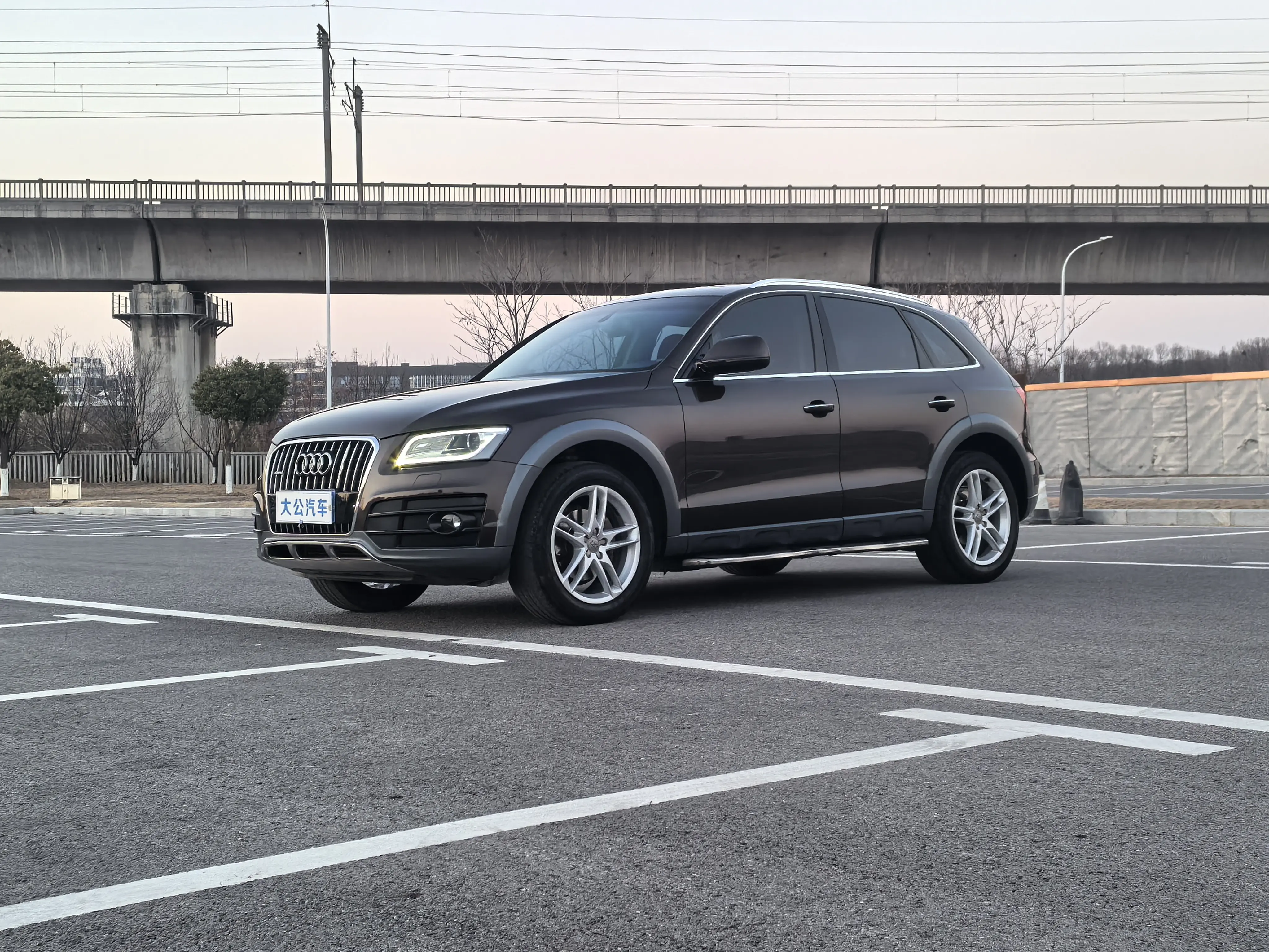 Audi Q5  из Китая
