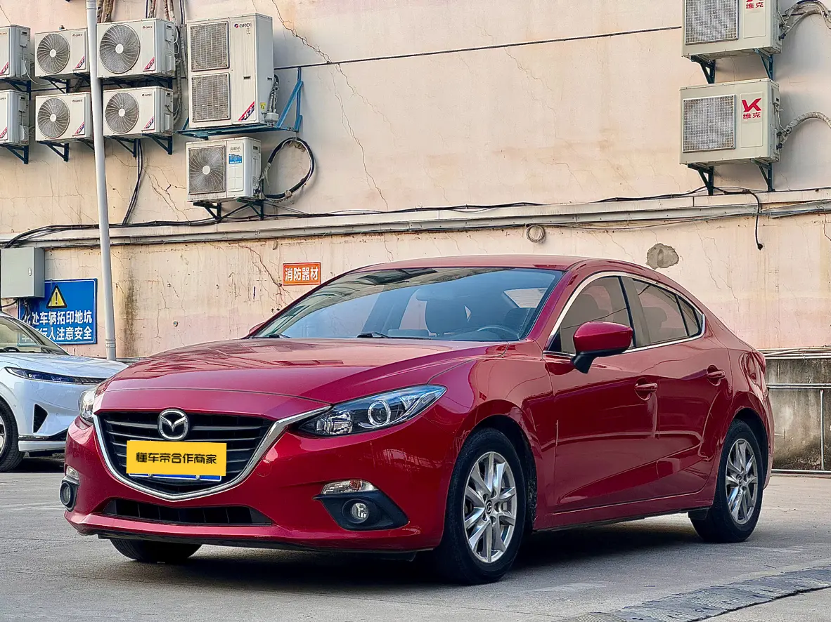 Mazda Axela (Mazda3)  из Китая