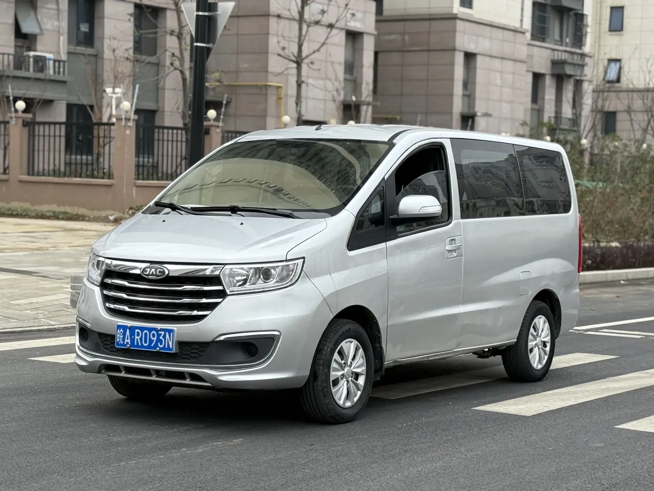 JAC Ruifeng M3  из Китая