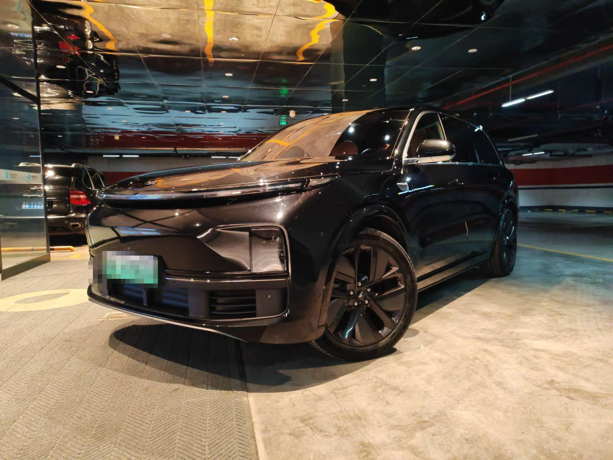 Li L9 (Ideal L9)  из Китая