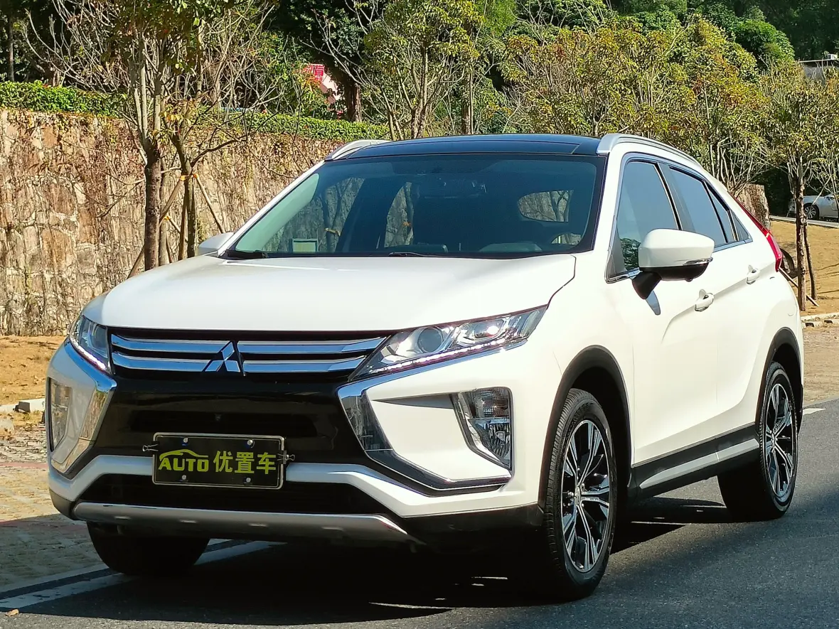 Mitsubishi Eclipse (Yi Ge)  из Китая