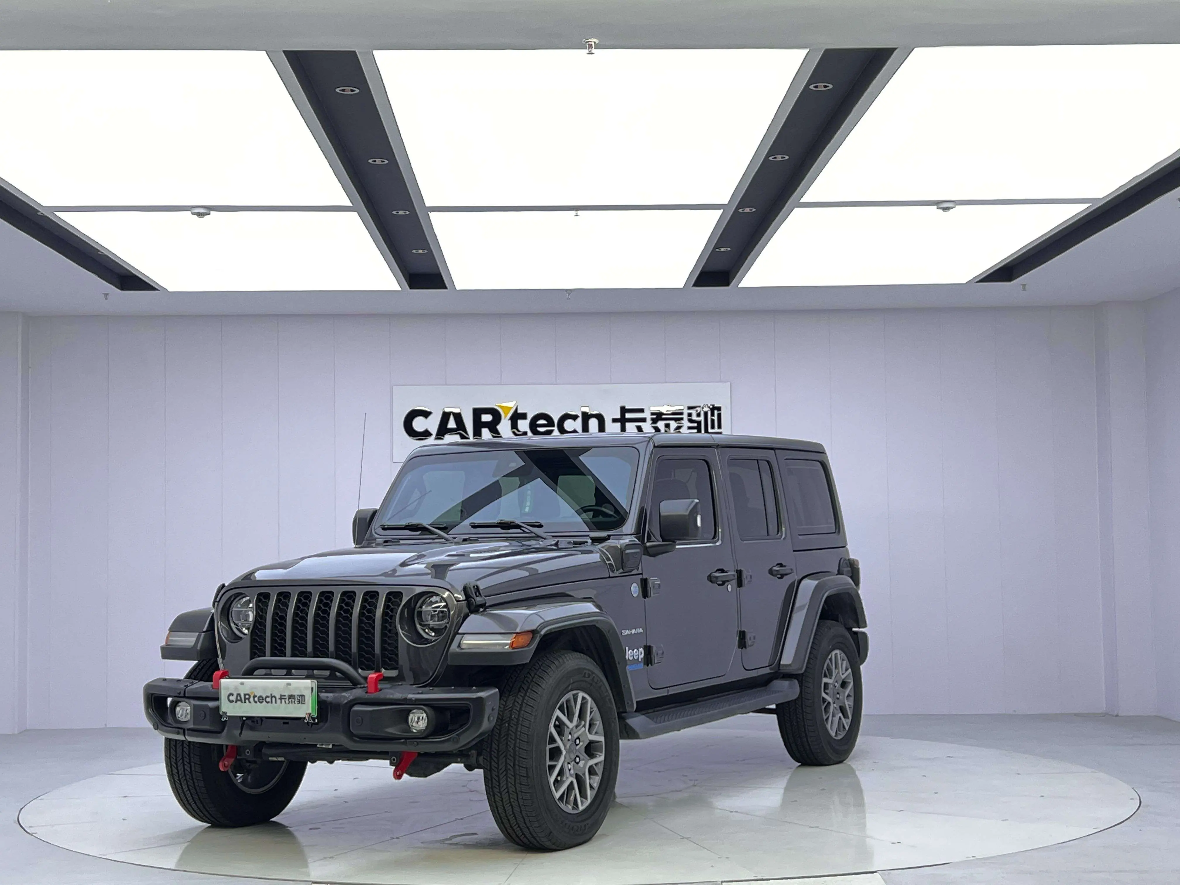 Jeep Wrangler 4xe PHEV  из Китая