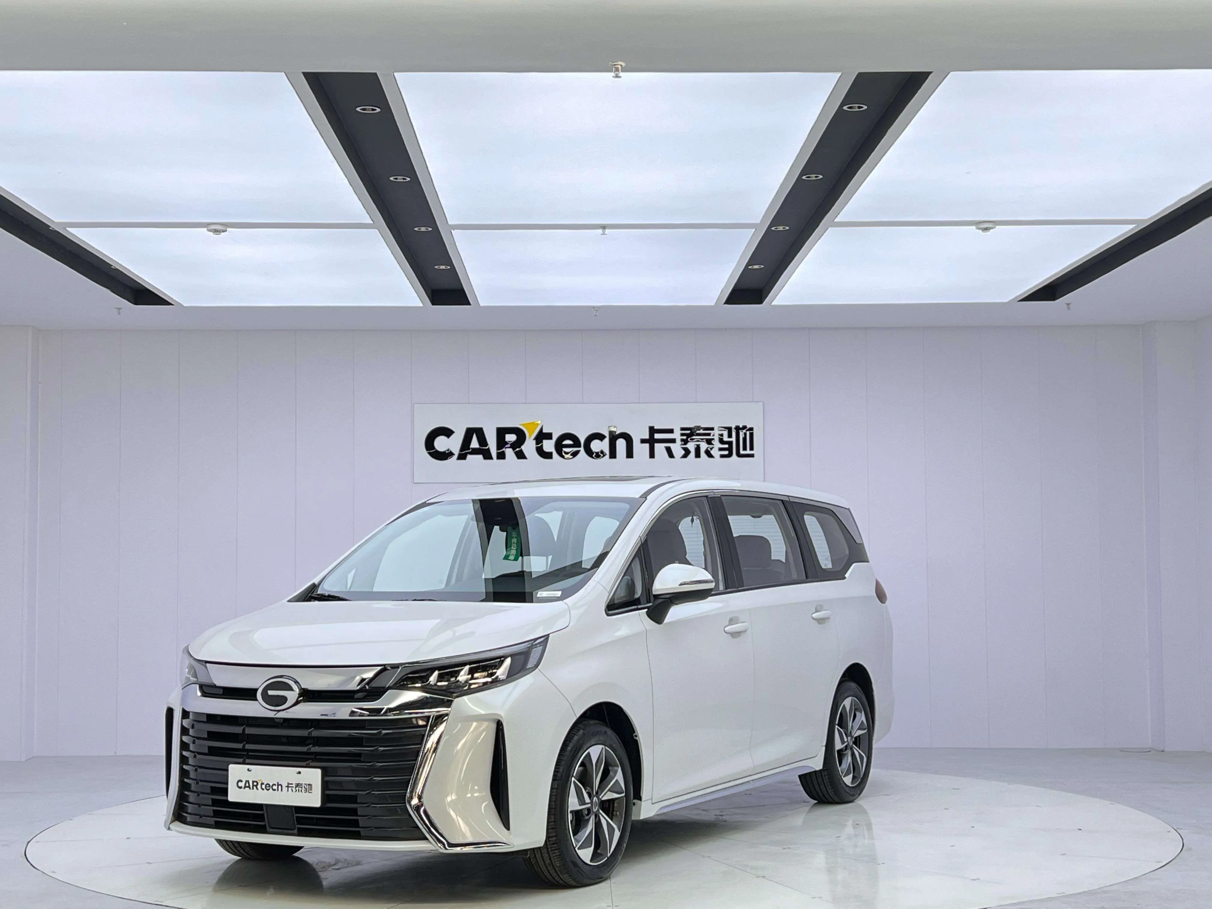 GAC Trumpchi M6  из Китая