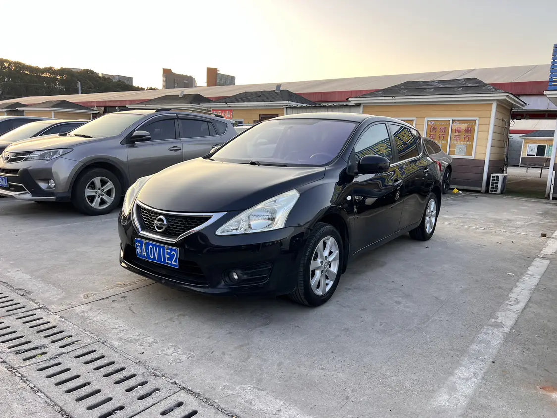 Nissan Tiida  из Китая