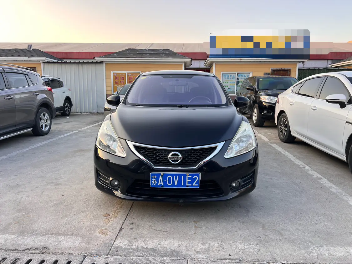 Nissan Tiida  из Китая