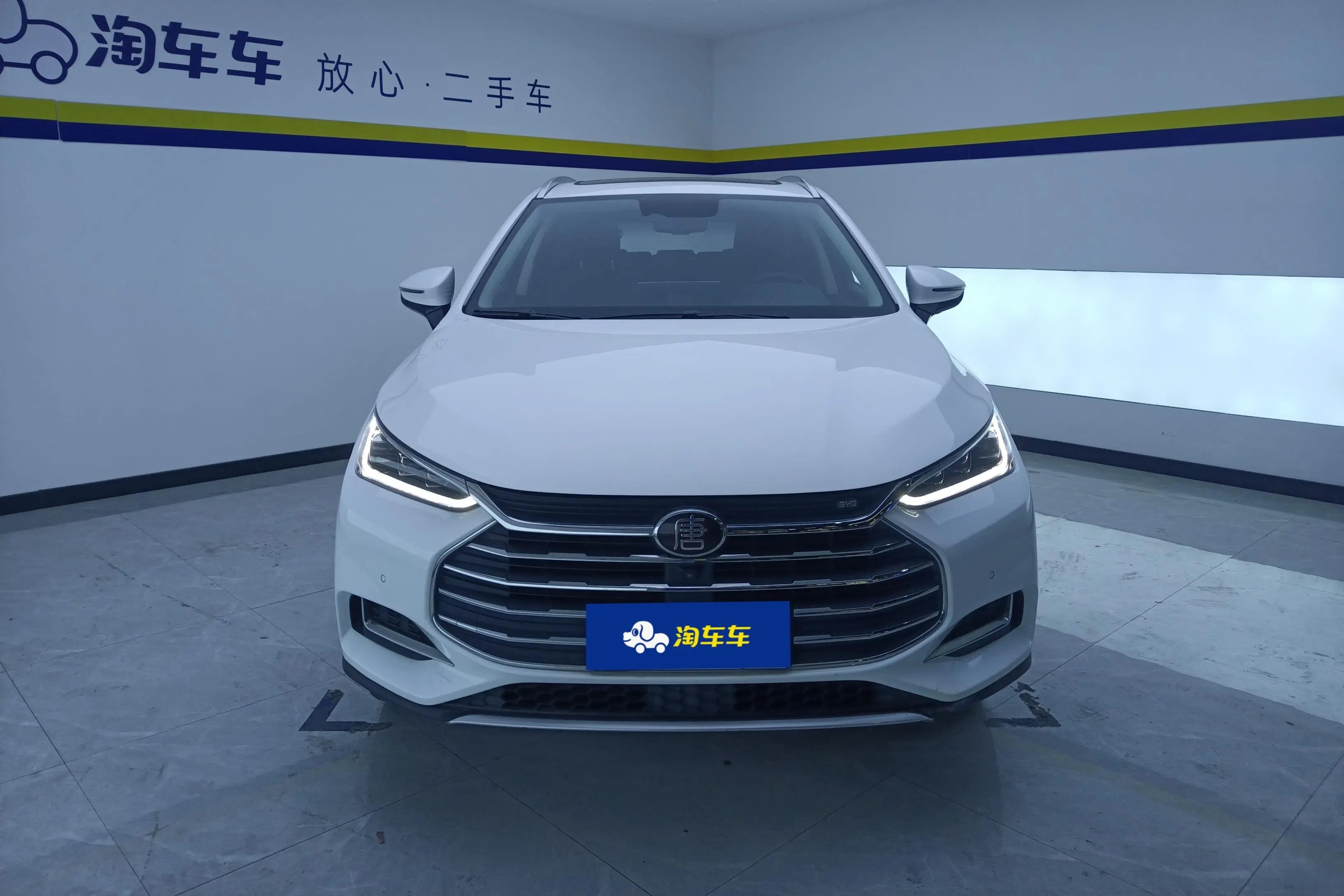 BYD Tang  из Китая