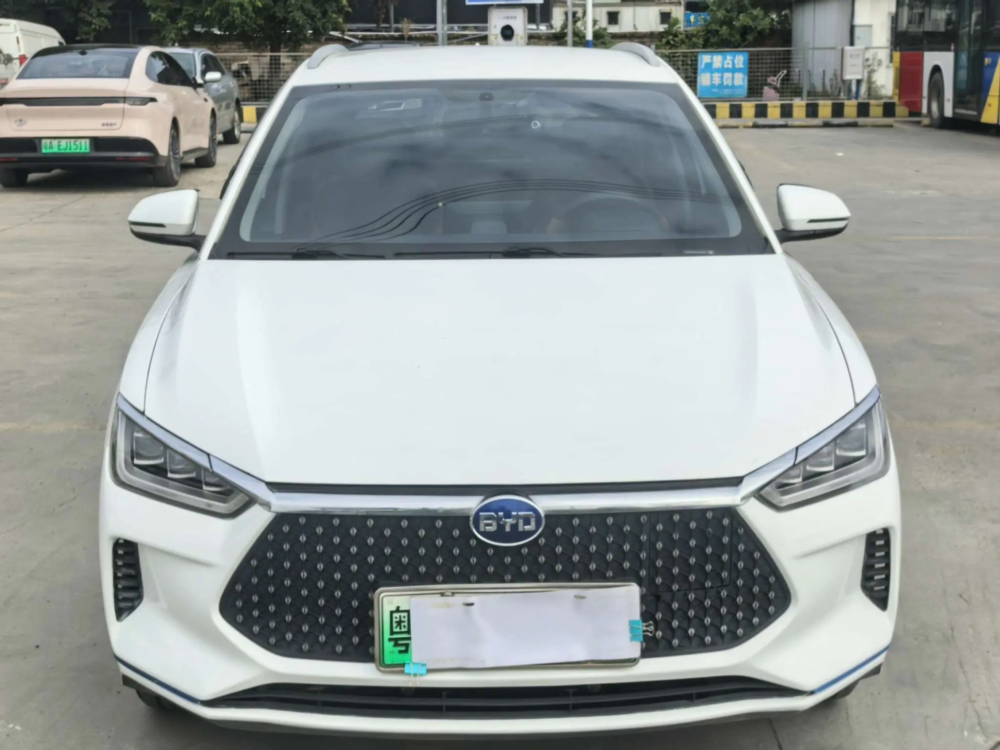 BYD e2  из Китая