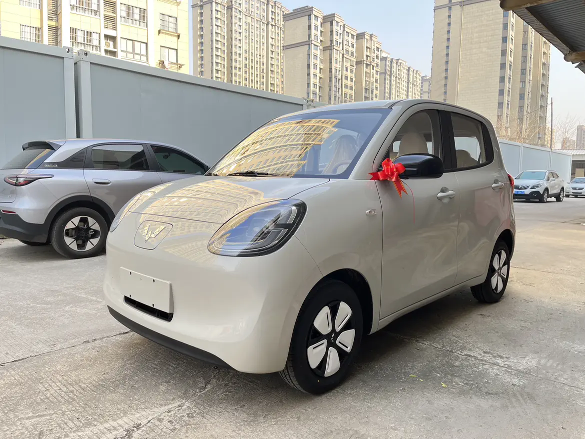 Wuling Hongguang MINIEV  из Китая