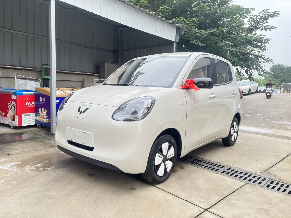 Wuling Hongguang MINIEV  из Китая