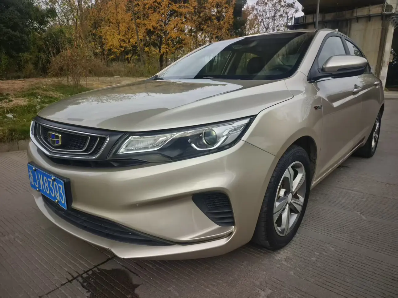 Geely Emgrand GL  из Китая