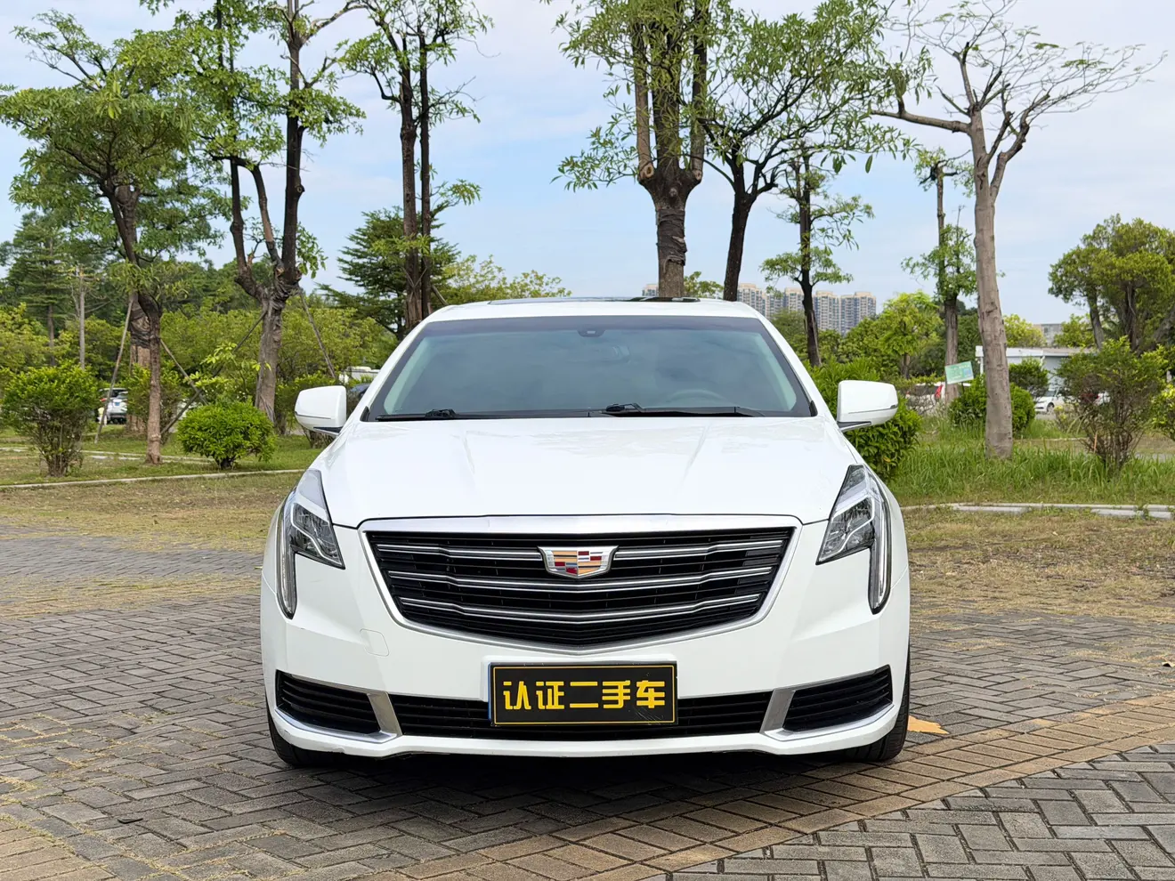 Cadillac XTS  из Китая