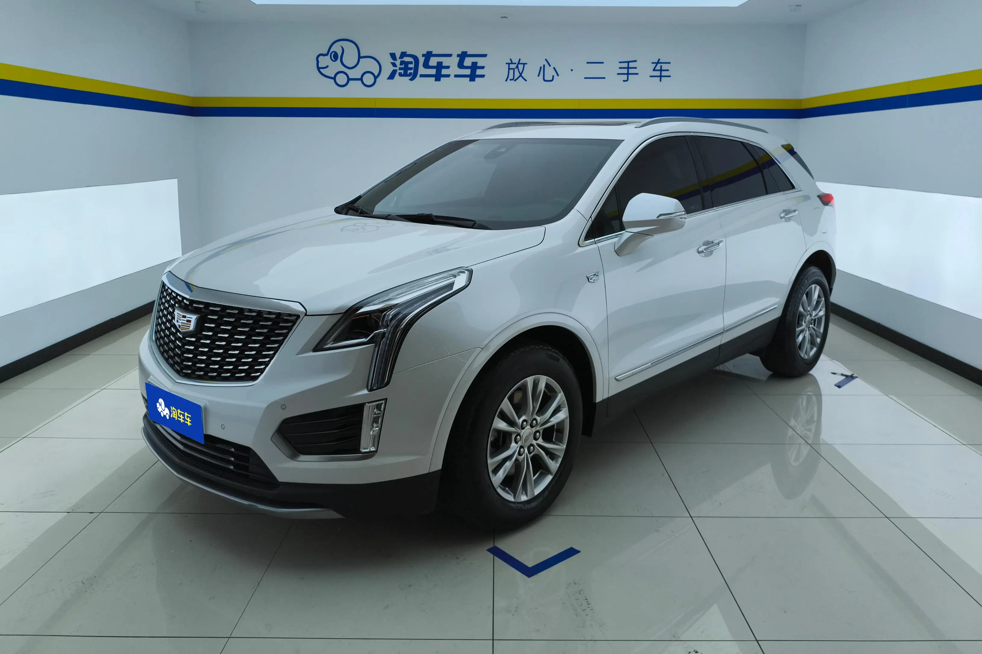 Cadillac XT5  из Китая