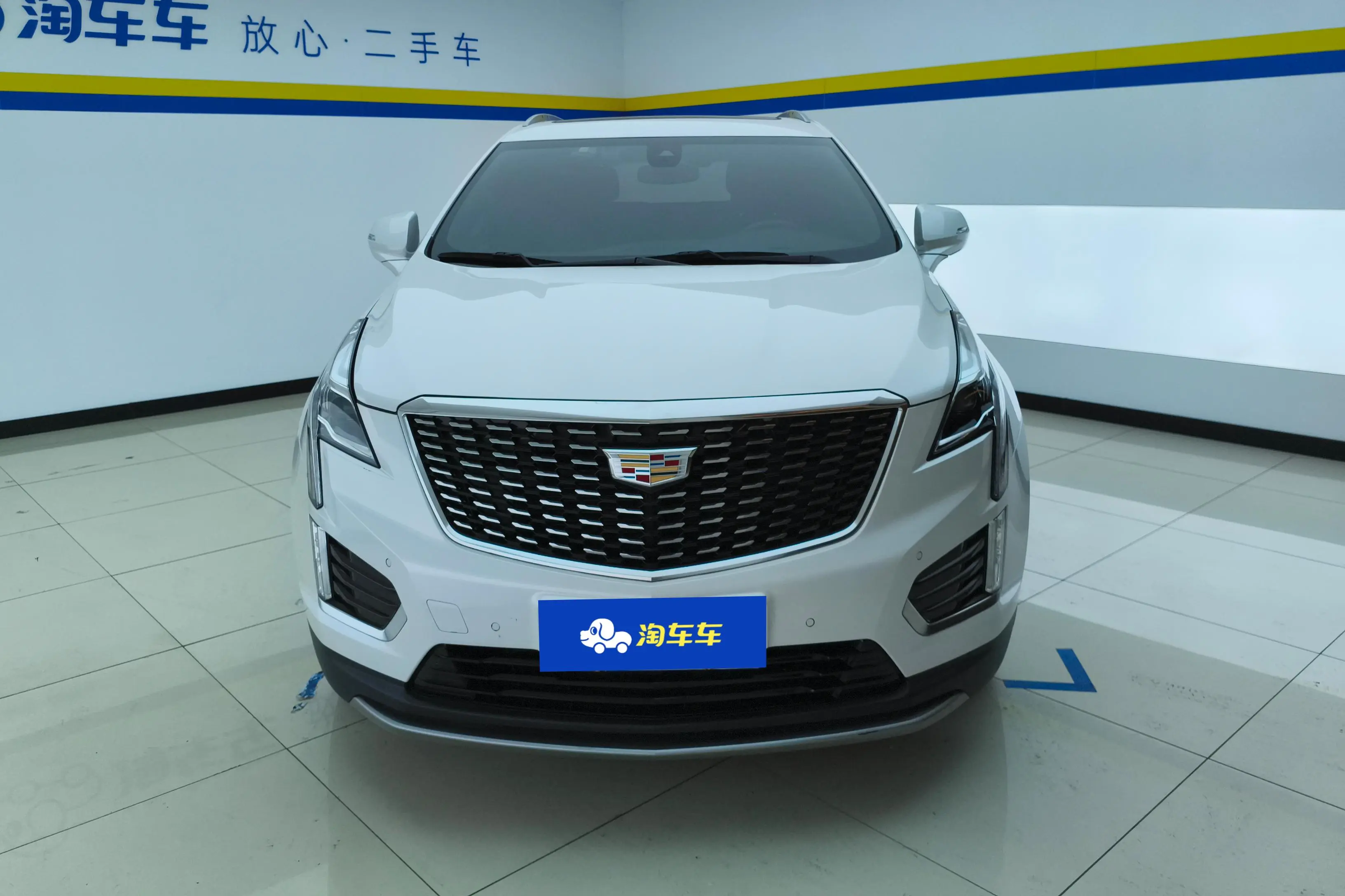 Cadillac XT5  из Китая