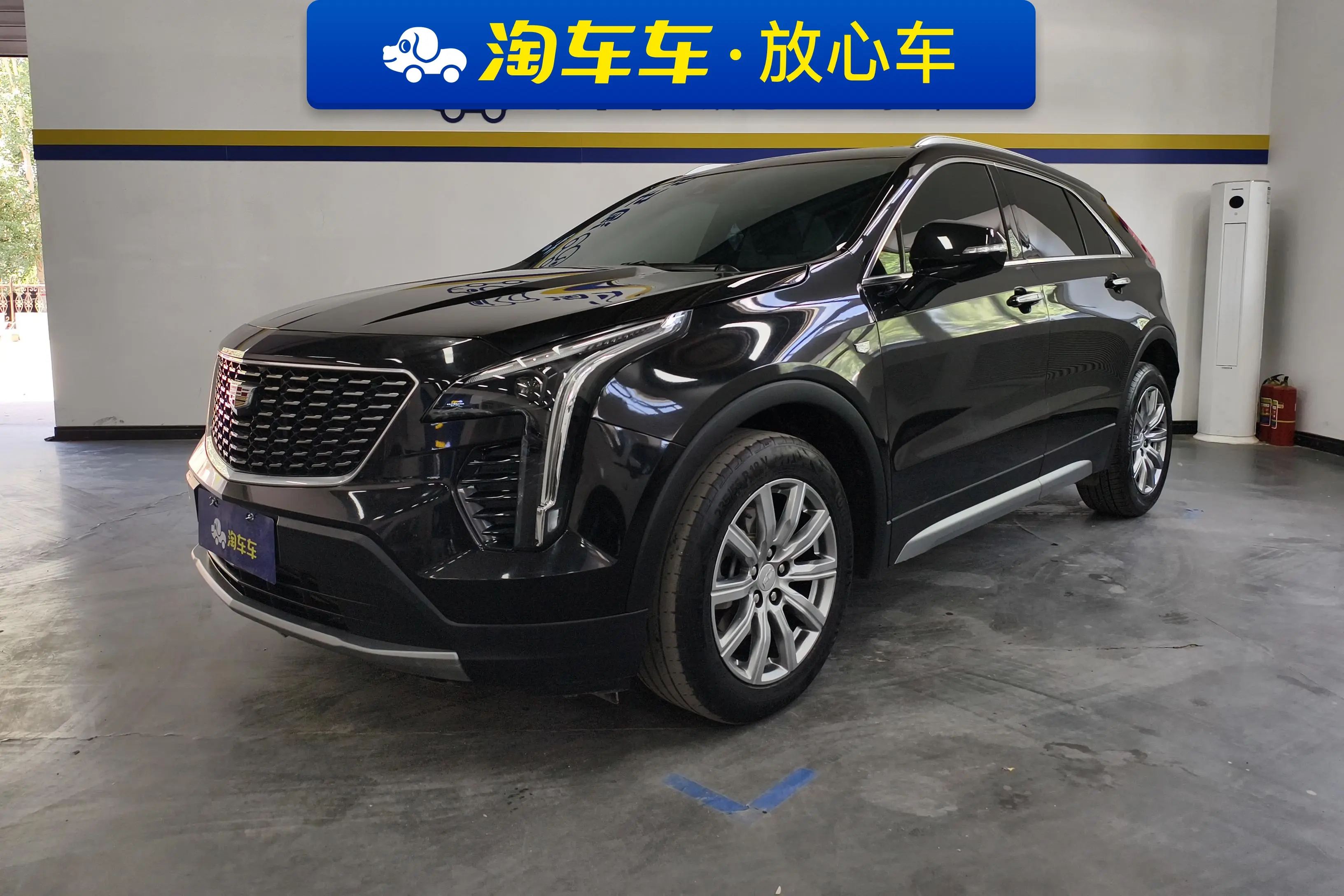 Cadillac XT4  из Китая