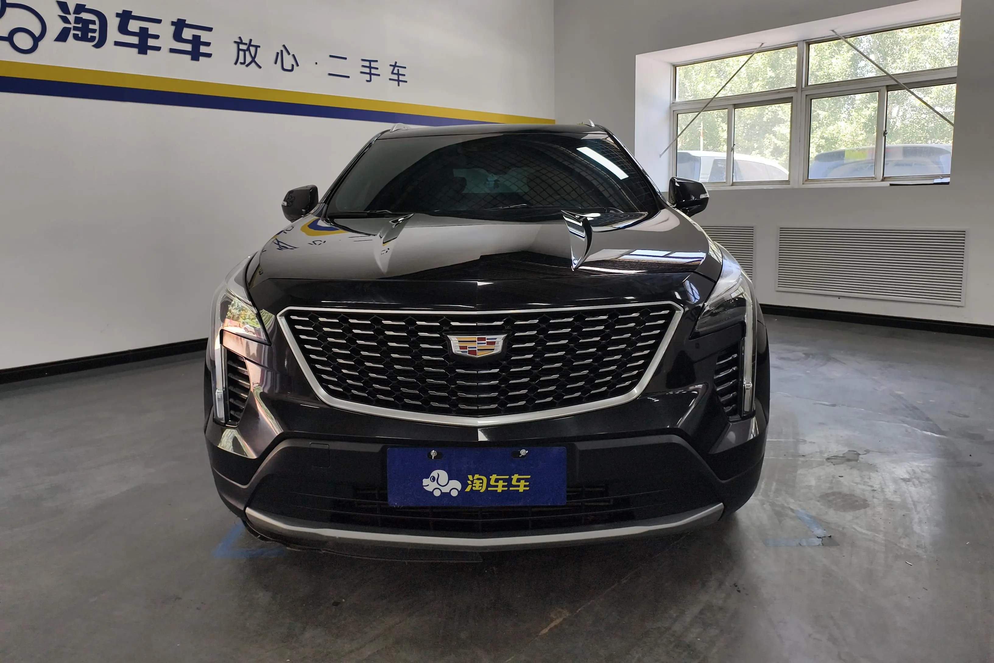 Cadillac XT4  из Китая