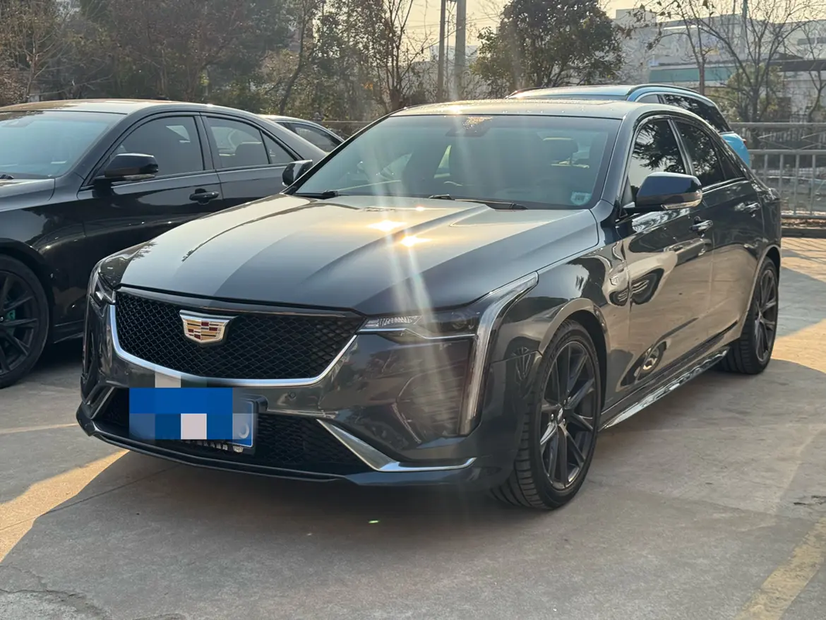 Cadillac CT4  из Китая