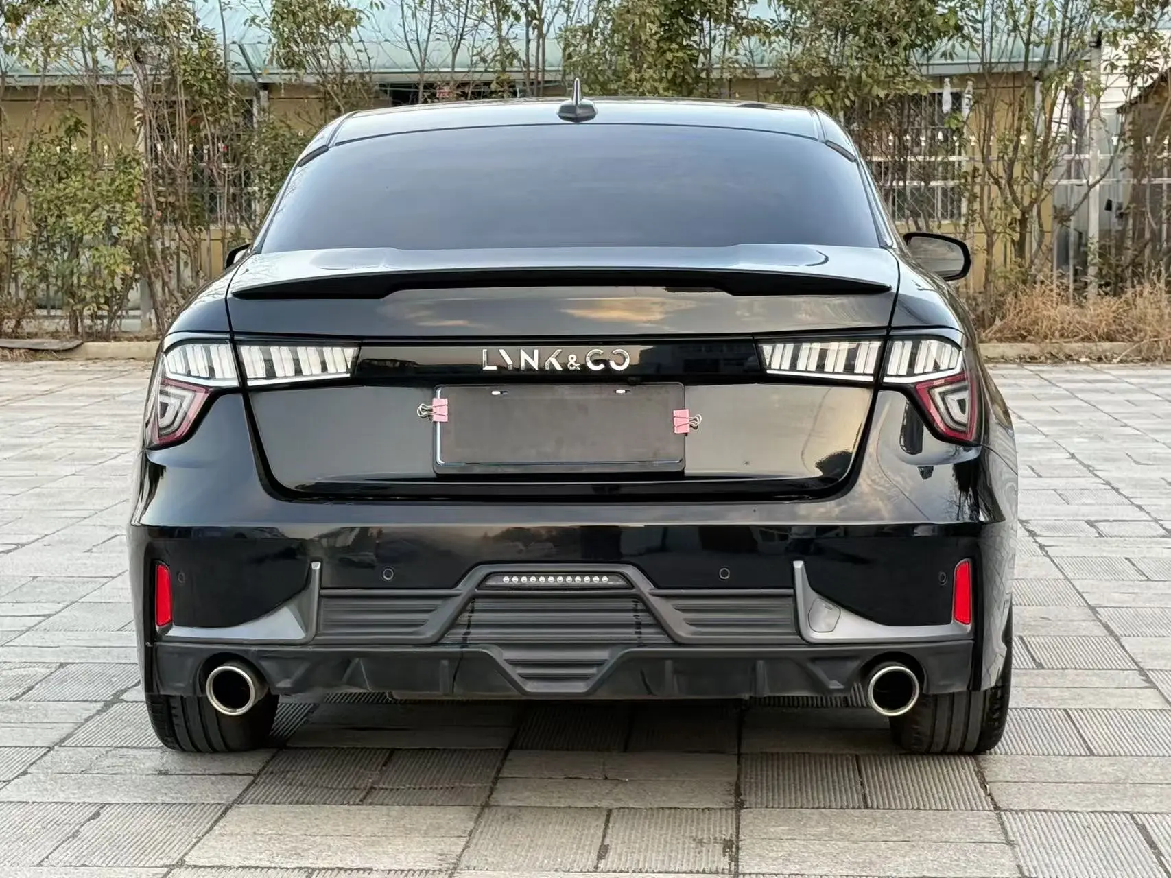 Lynk & Co 03