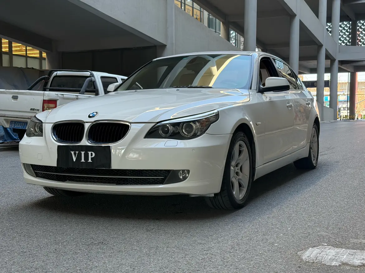 BMW 5 Series  из Китая