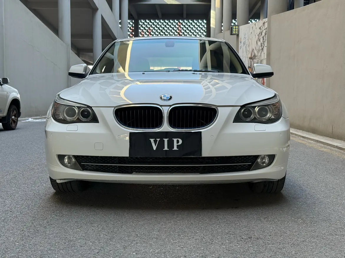 BMW 5 Series  из Китая