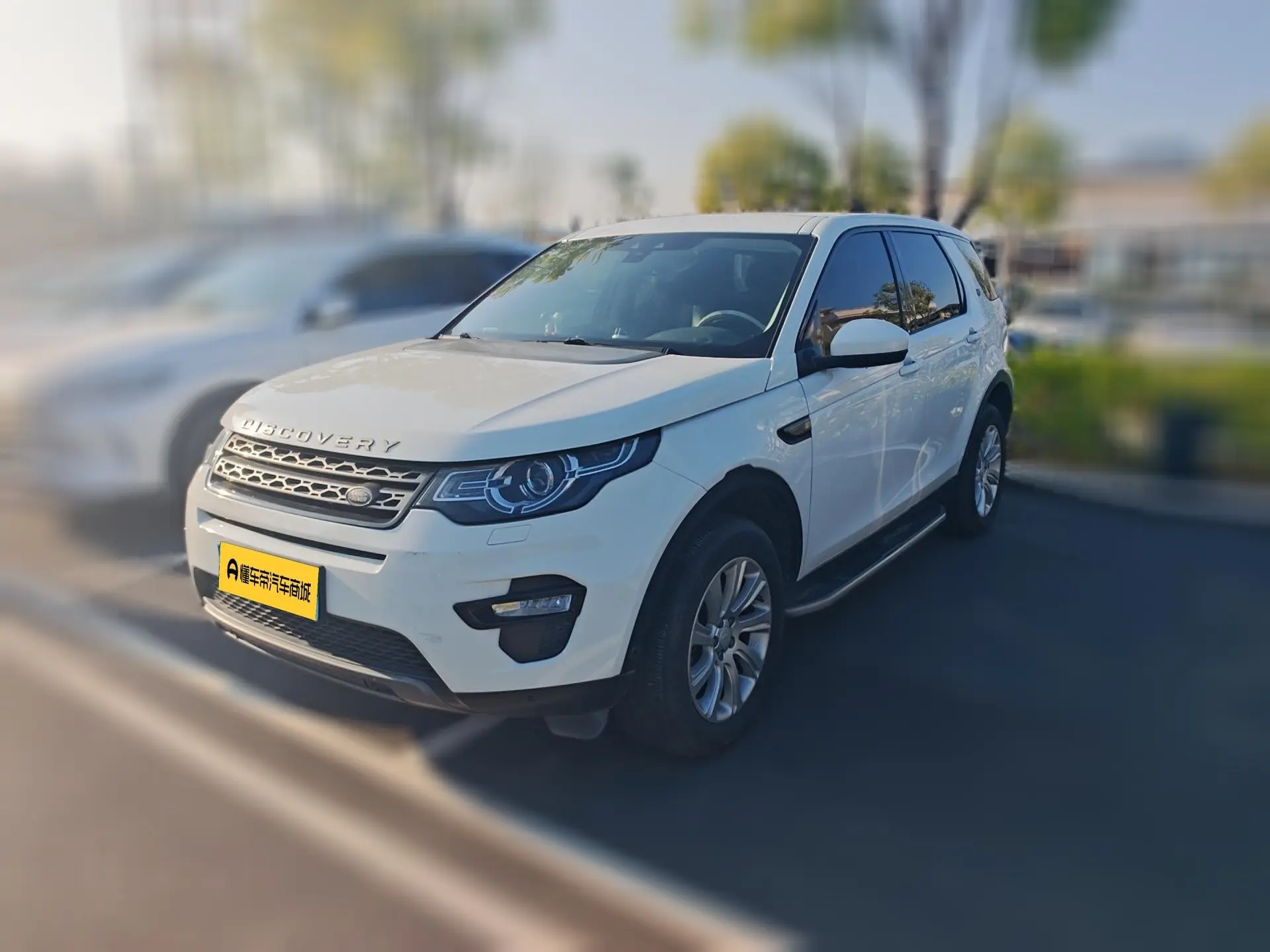 Land Rover Discover the magic  из Китая