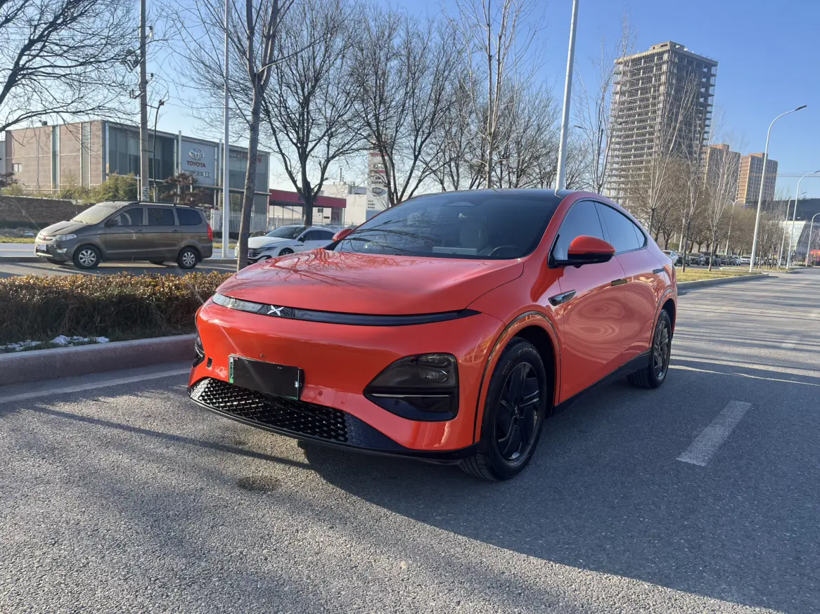 Xpeng G6  из Китая