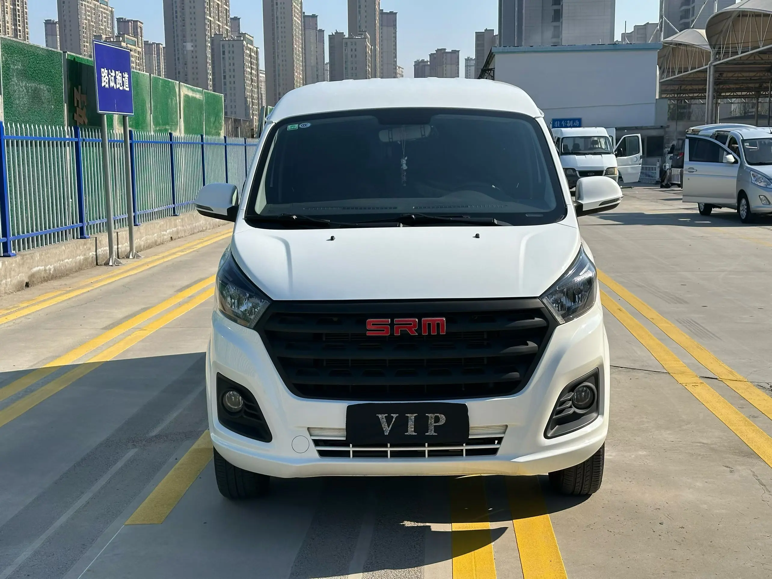 SRM Jinhaishi Golden Sea Lion M  из Китая