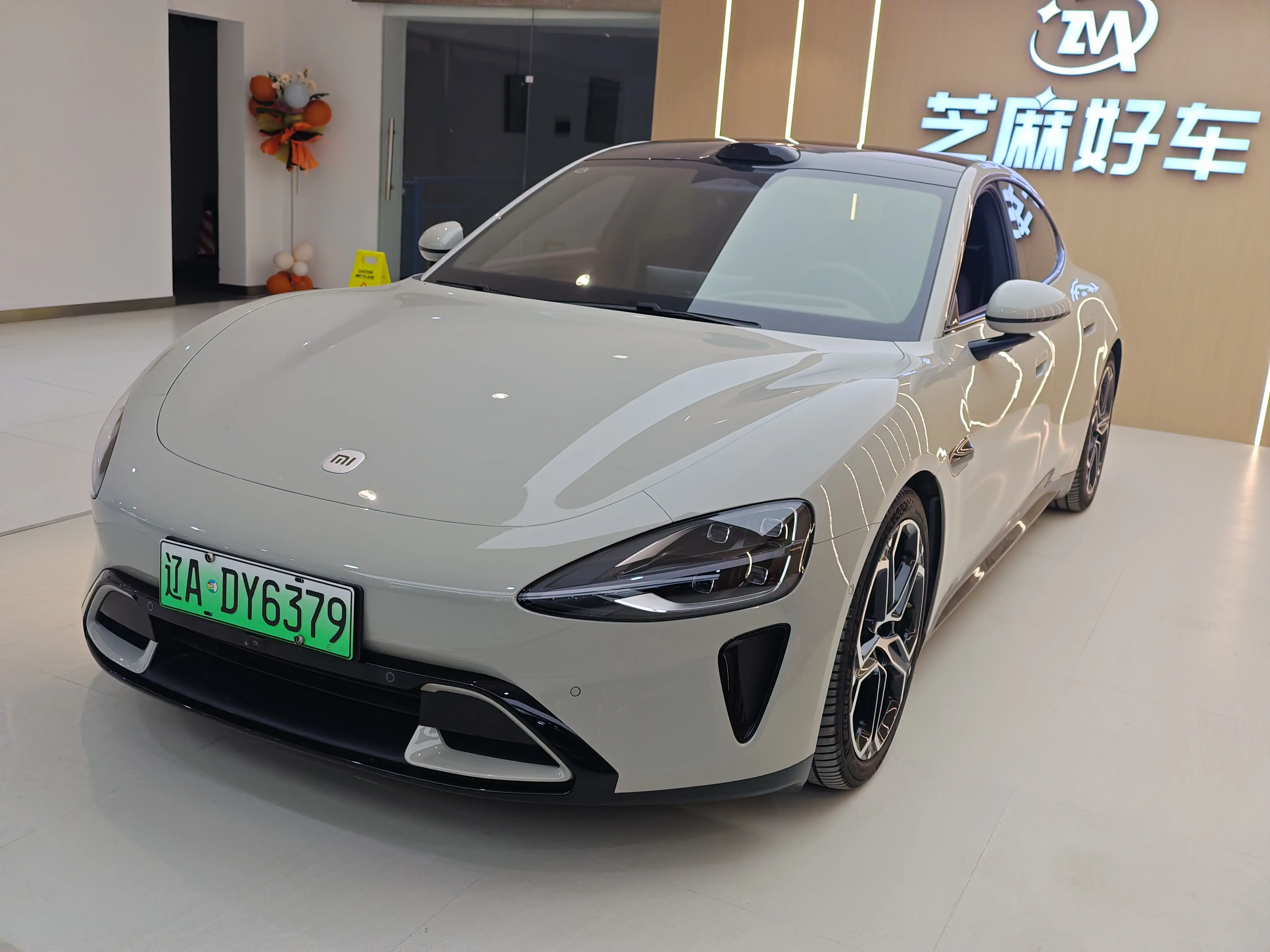 Xiaomi car Xiaomi SU7  из Китая