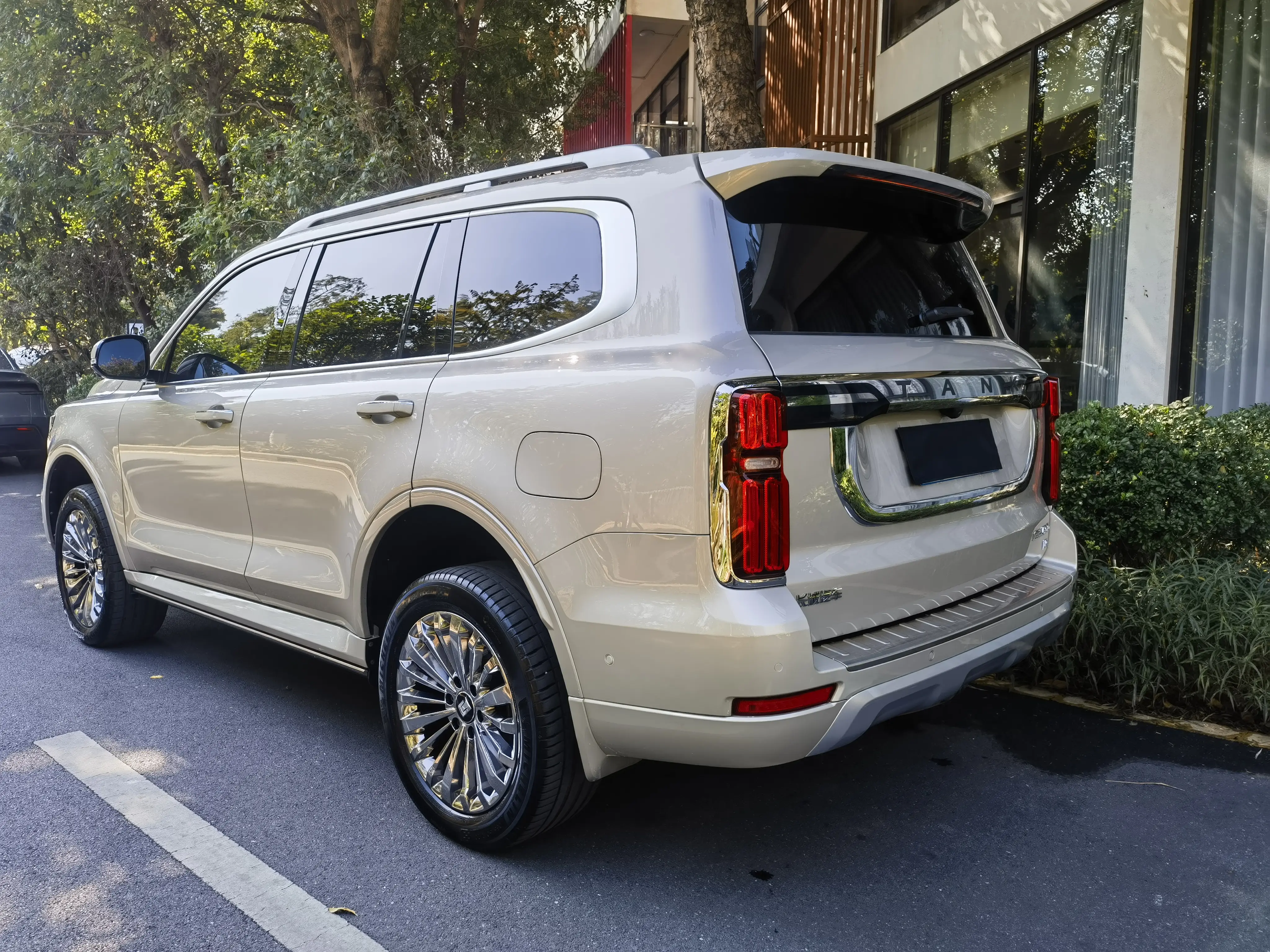 Tank 500  из Китая