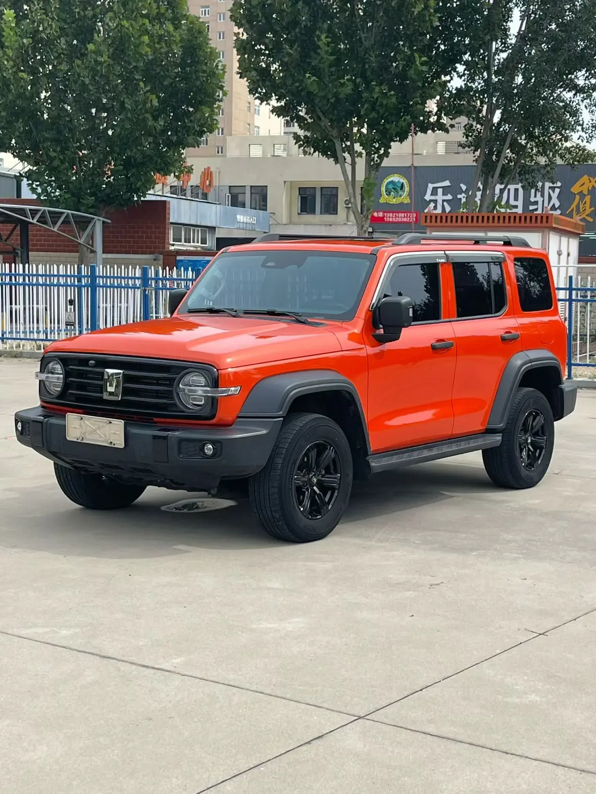 Tank 300  из Китая