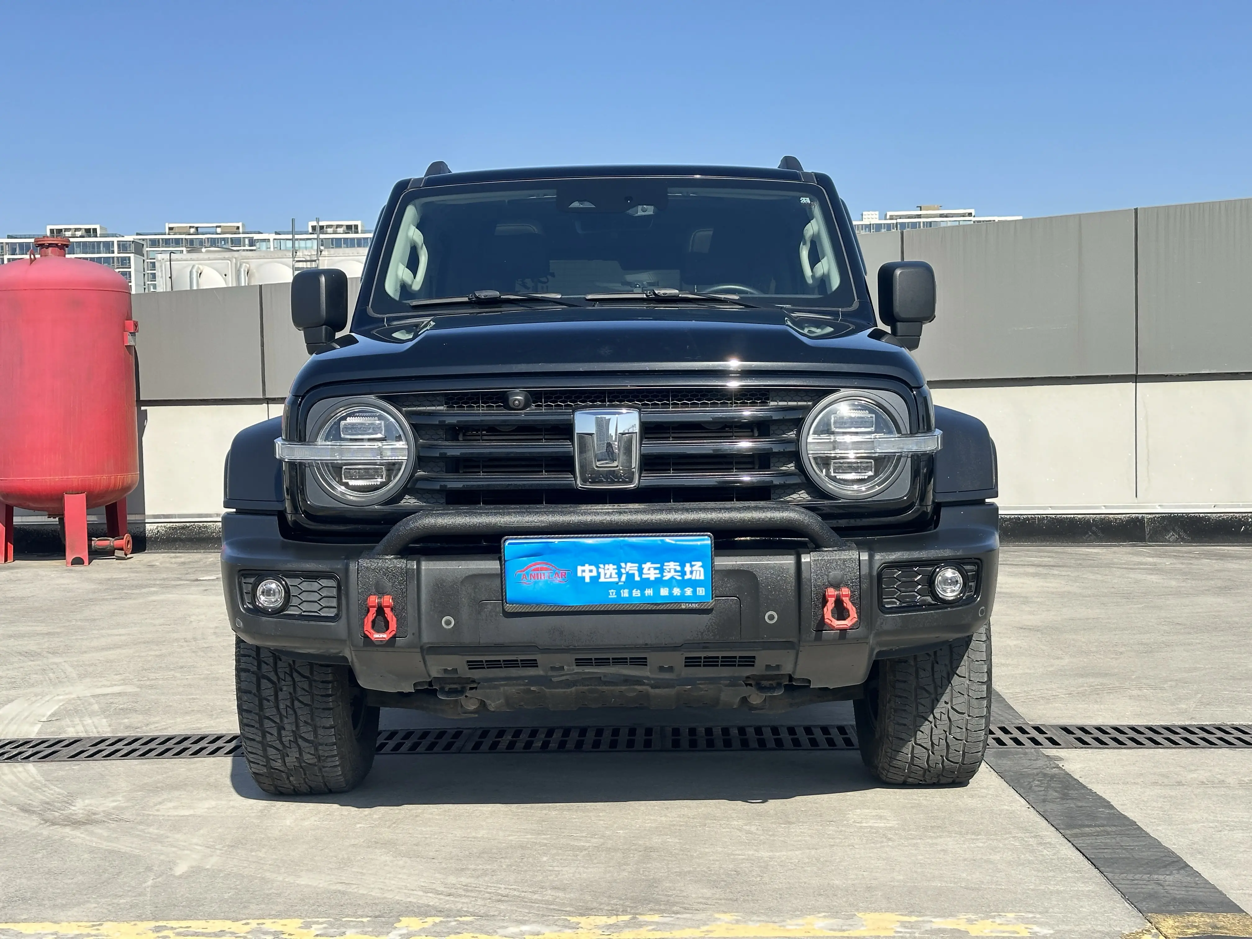 Tank 300  из Китая