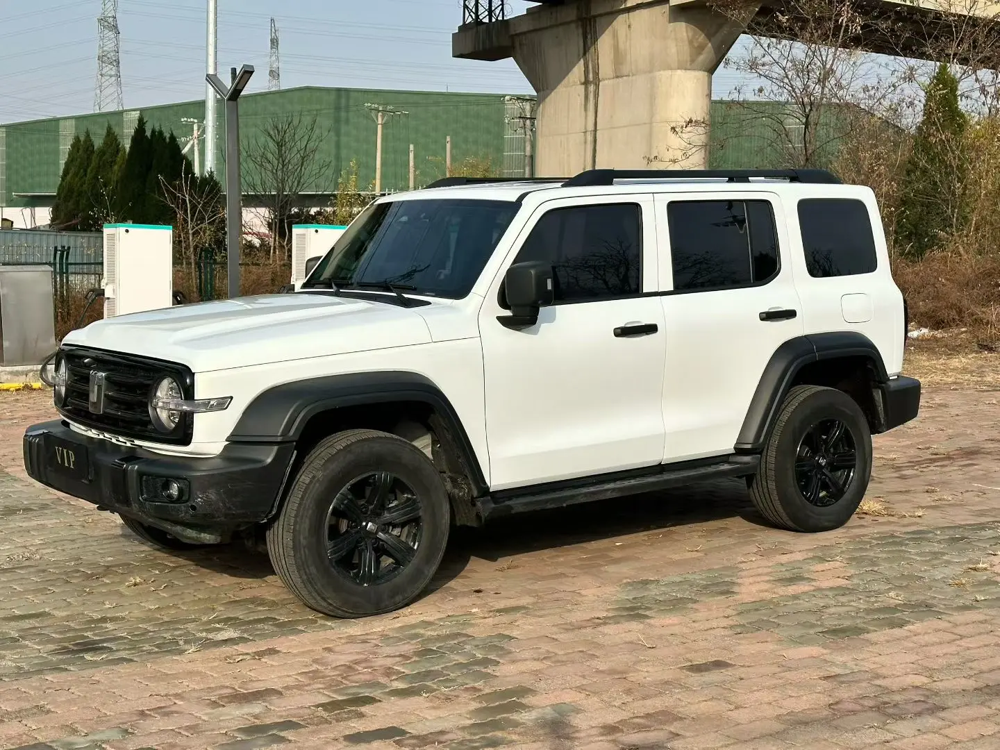 Tank 300  из Китая