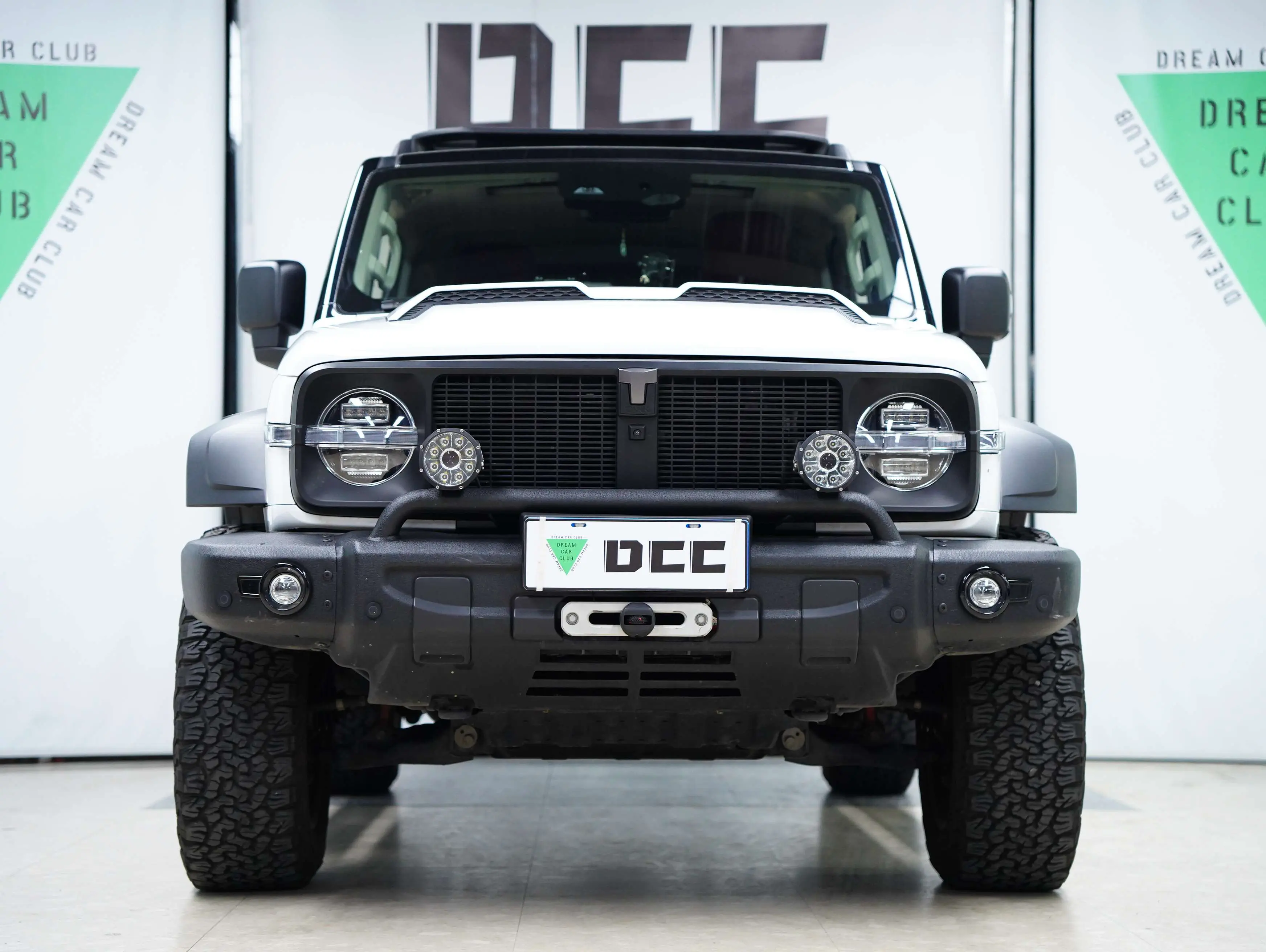 Tank 300  из Китая