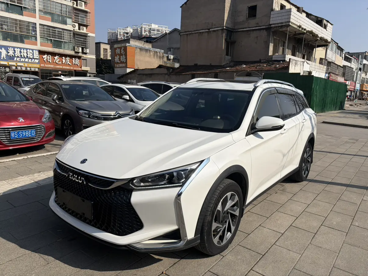 Dongfeng Yixuan GS  из Китая