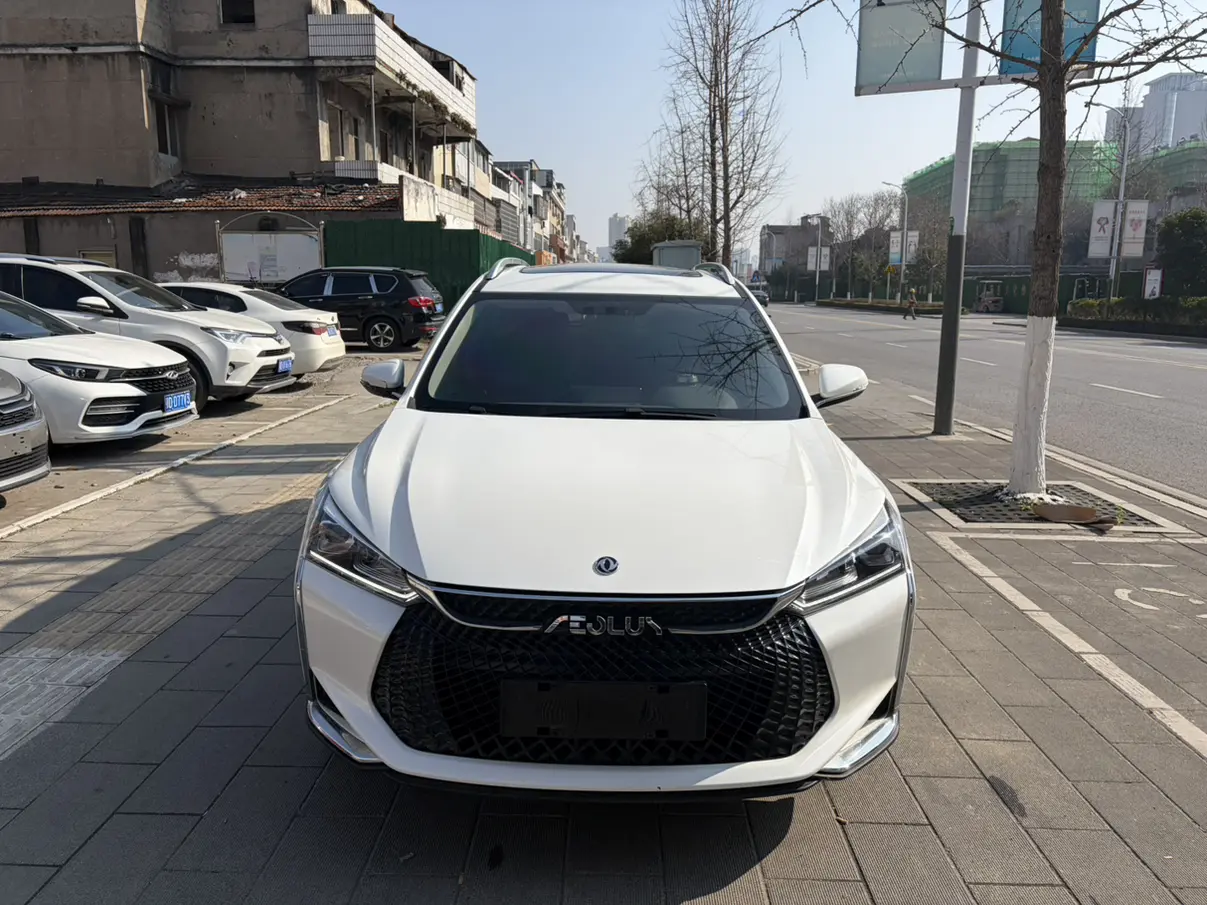 Dongfeng Yixuan GS  из Китая
