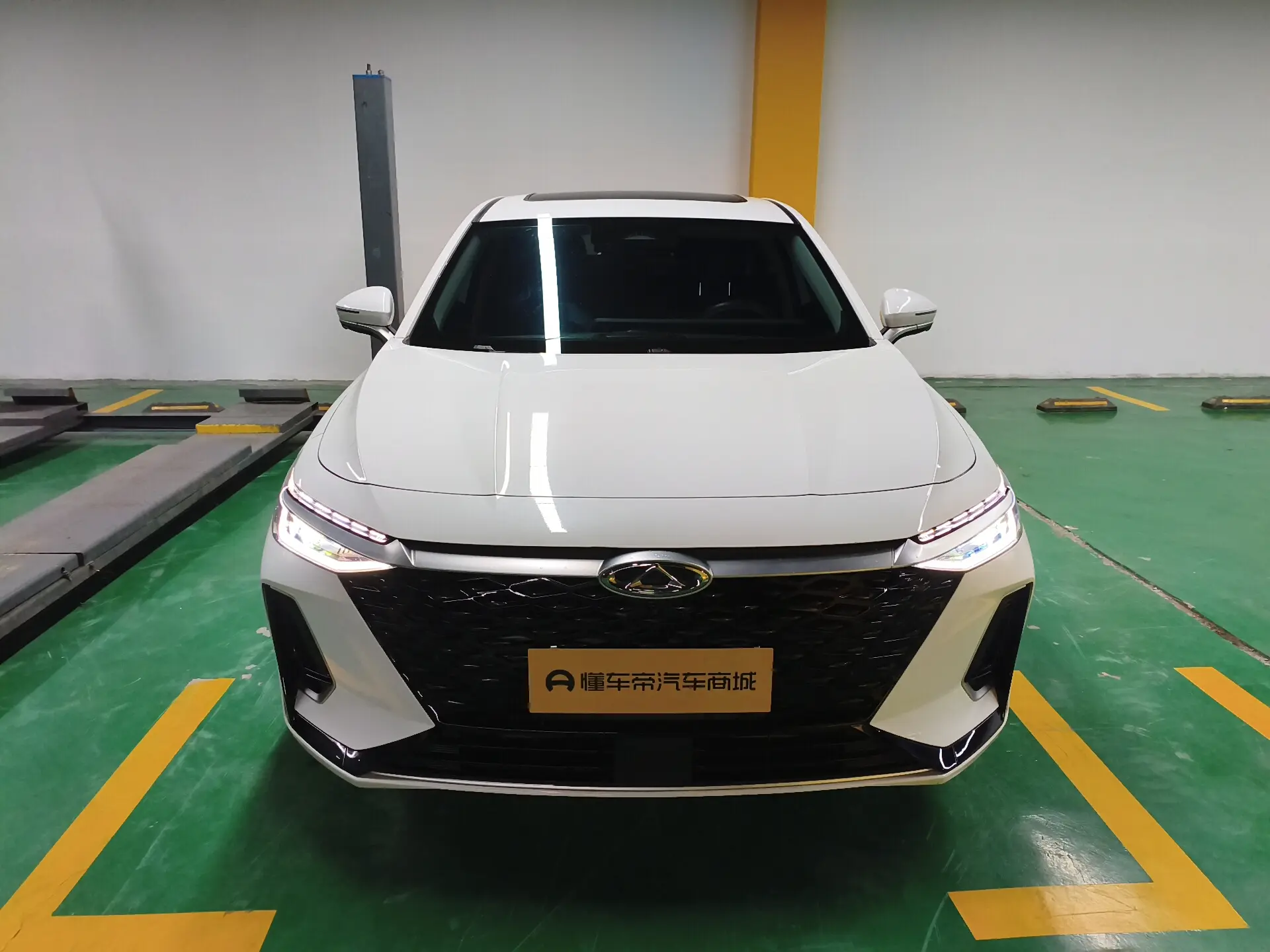 Chery Arrizo 8  из Китая