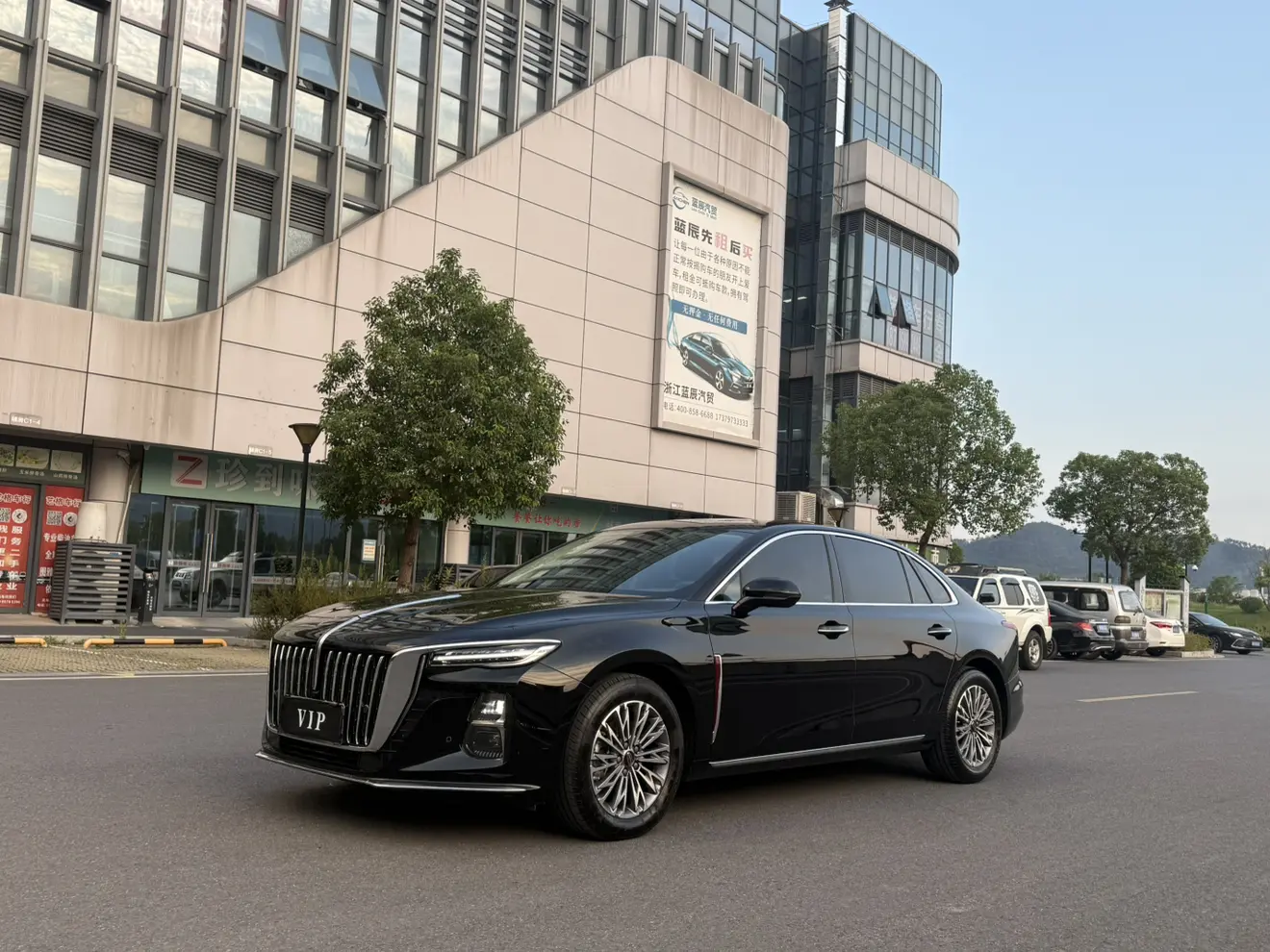 Hongqi H5  из Китая