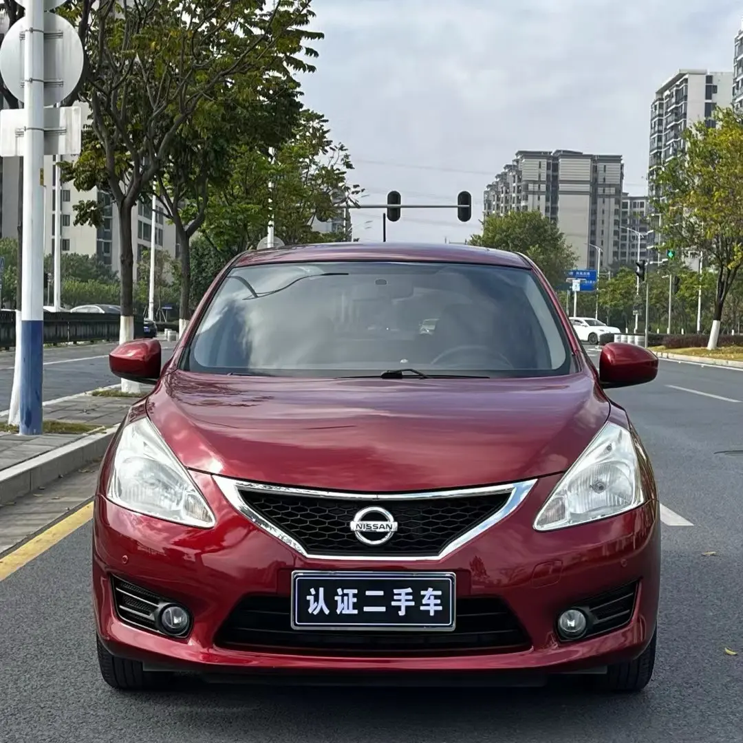 Nissan Tiida  из Китая