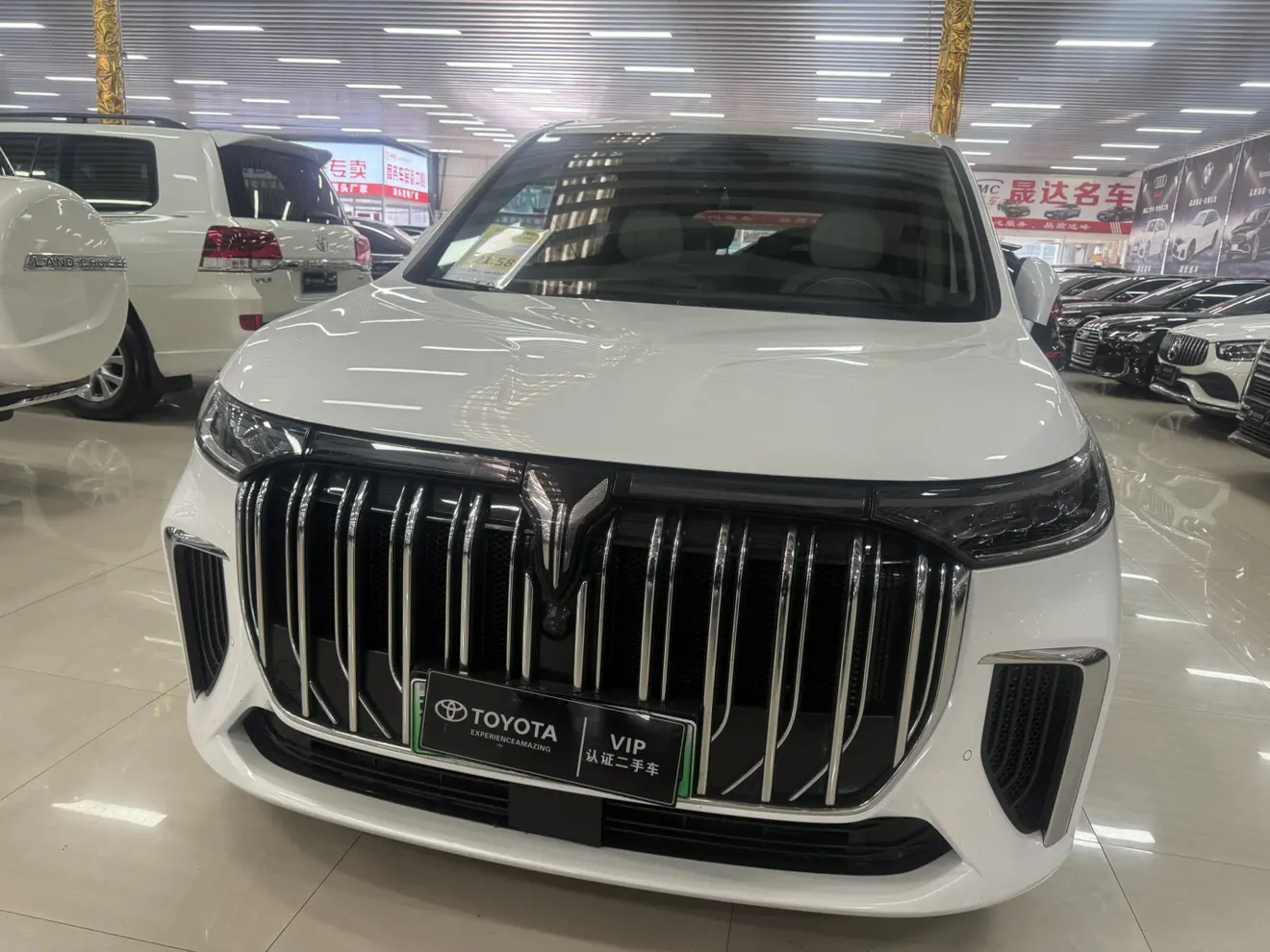 Voyah Lantu Dreamer PHEV  из Китая