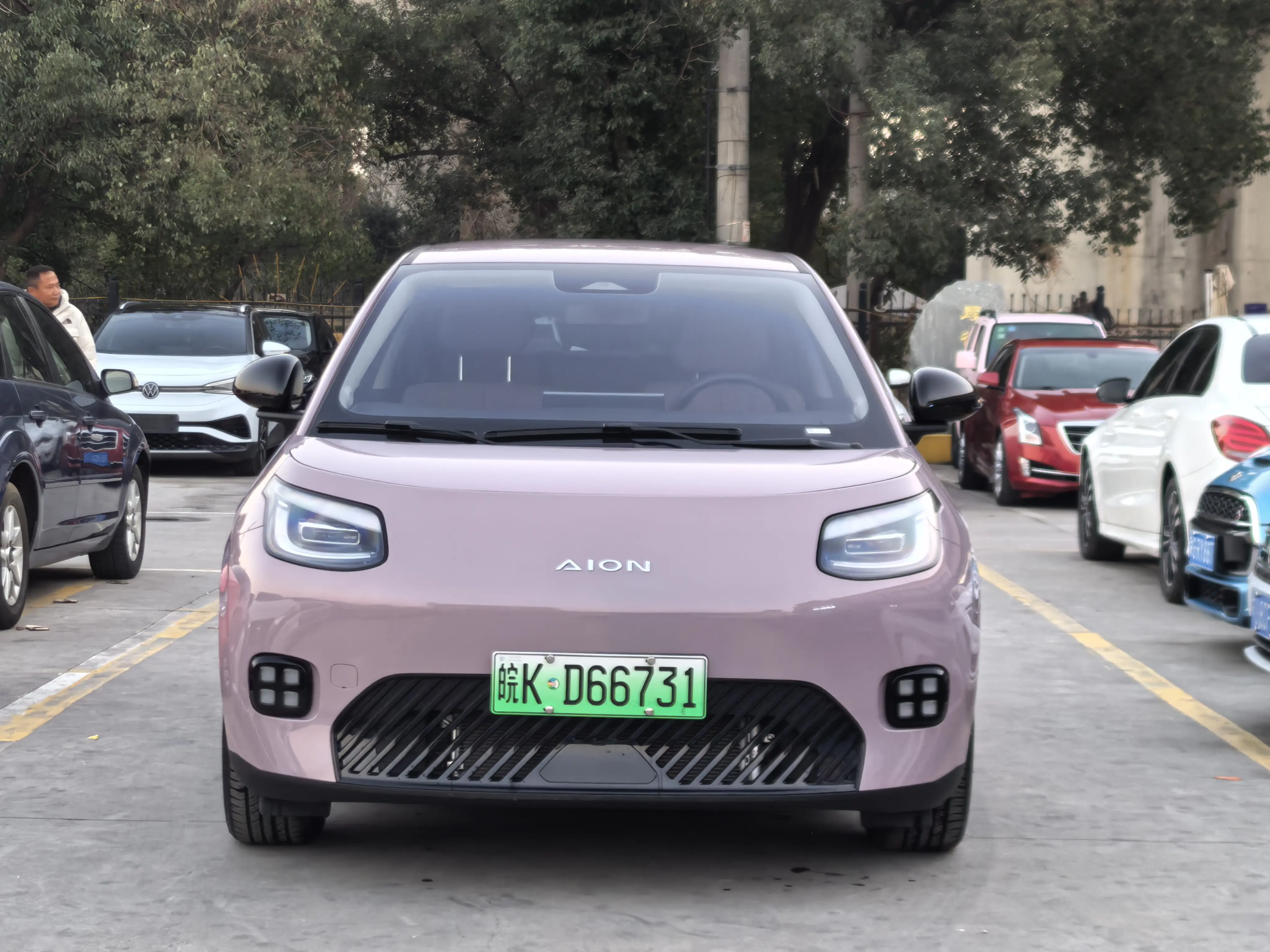 AION UT  из Китая