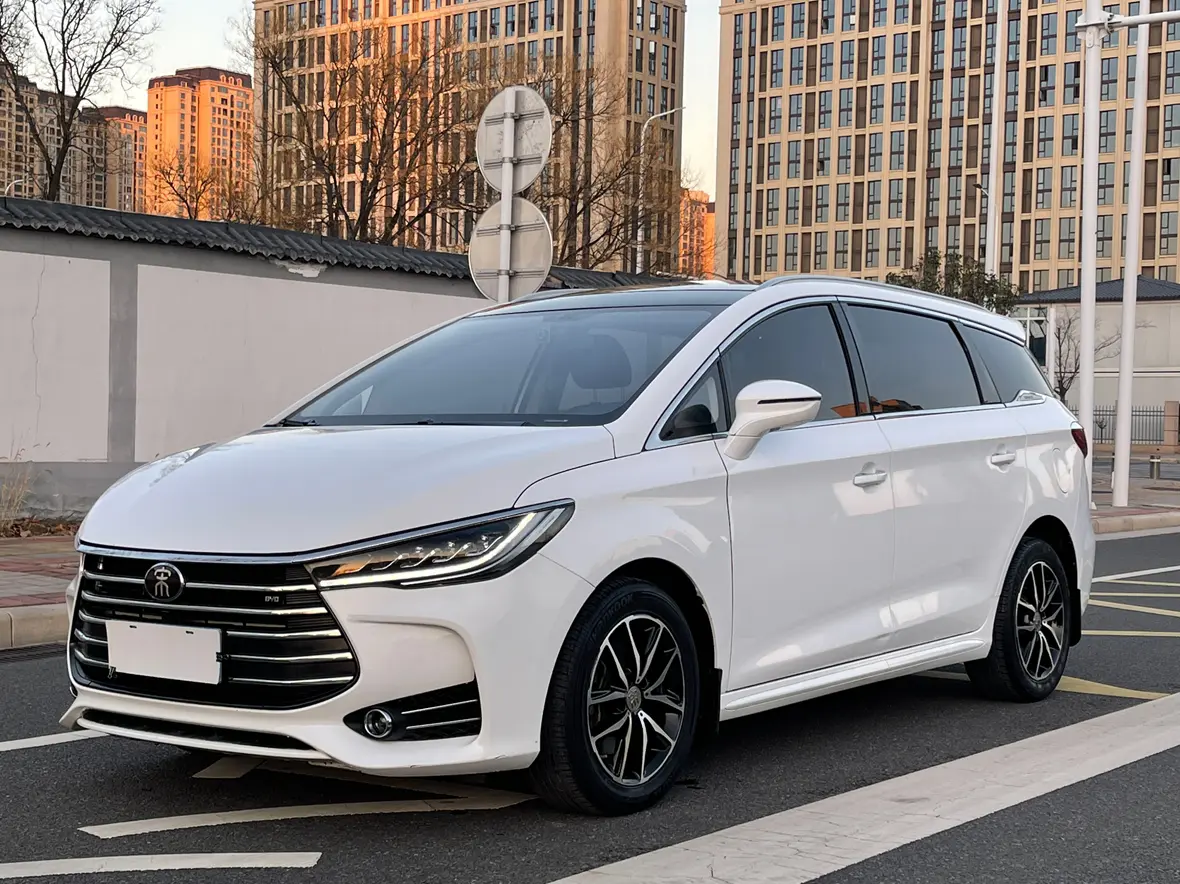 BYD Song MAX  из Китая